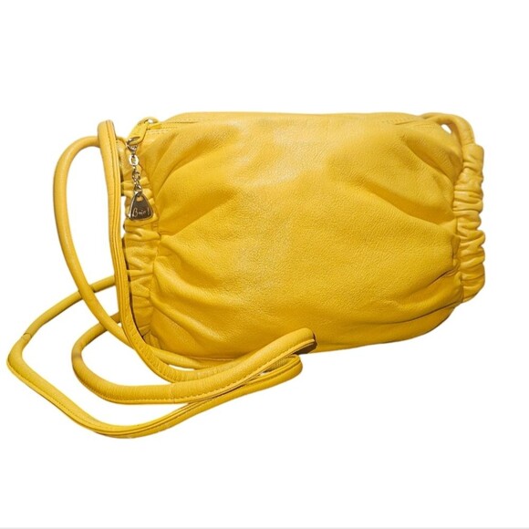 Vintage Brio Golden Mustard Yellow Leather Barrel Shoulder Bag - Picture 1 of 11